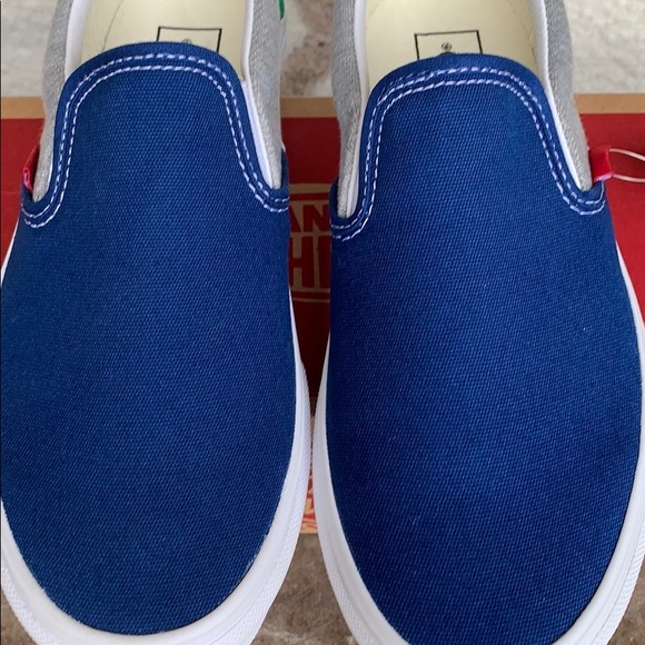 VANS CLASSIC SLIP ON VANS COASTAL GREY/TR WHT WMNS - Picture 9 of 16